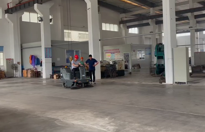 物業(yè)小區(qū)掃地車的優(yōu)勢(shì)有哪些? 物業(yè)小區(qū)掃地車的優(yōu)勢(shì)有哪些?